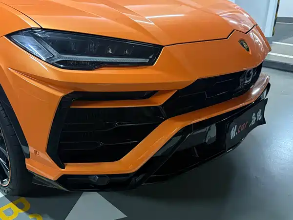 Lamborghini Urus 2021