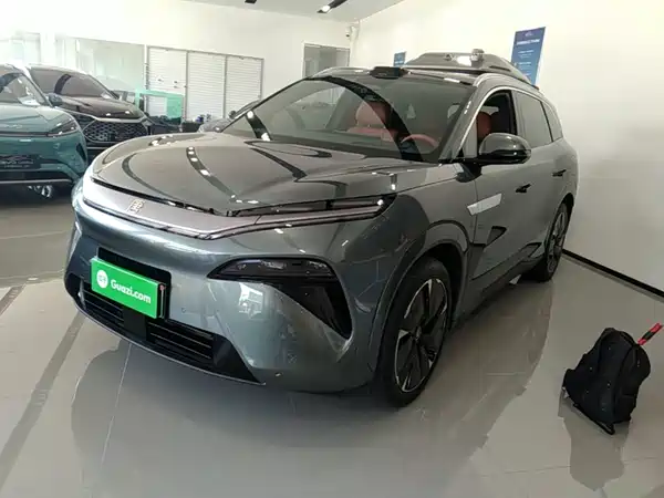 BYD Tang L 2025
