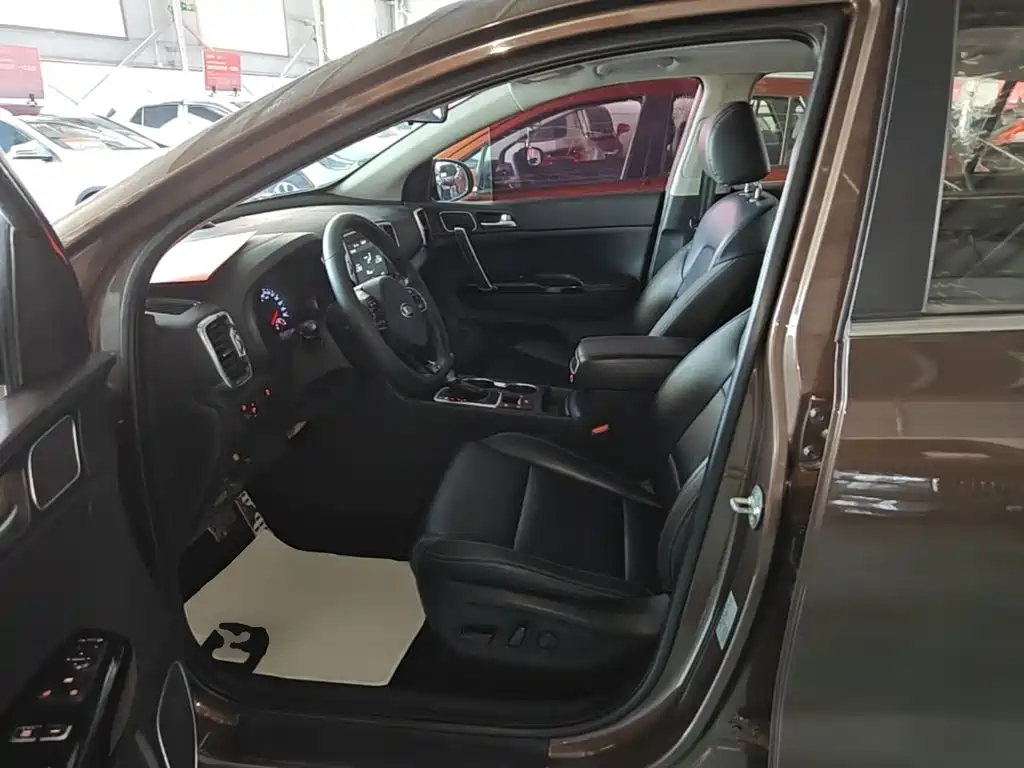 Kia KX5 2018 — фото 16