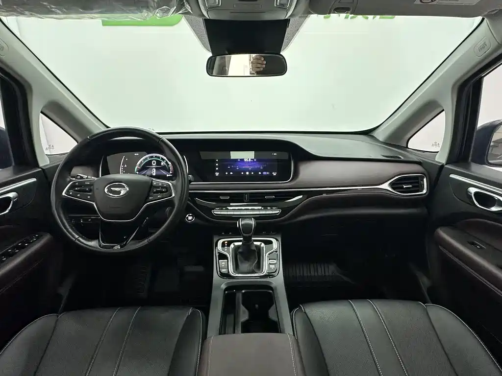 GAC Trumpchi M6 2022 — фото 10