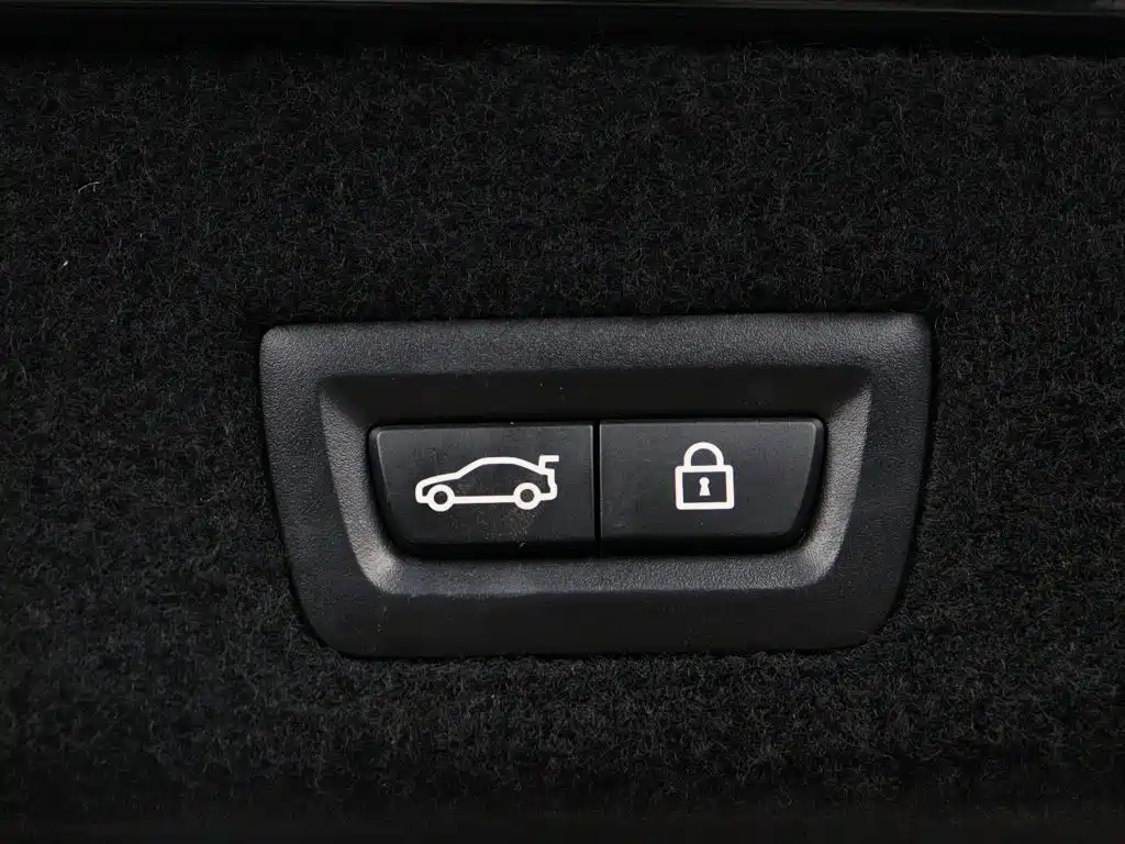 BMW 7 Series 2018 — фото 13