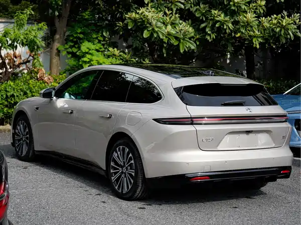 NIO ET5T 2025