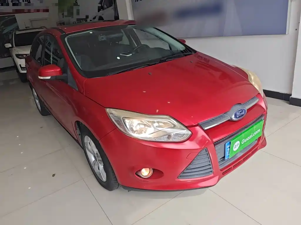 Ford Focus 2015 — фото 22