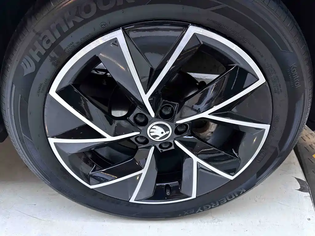 Skoda Kamiq 2023 — фото 21