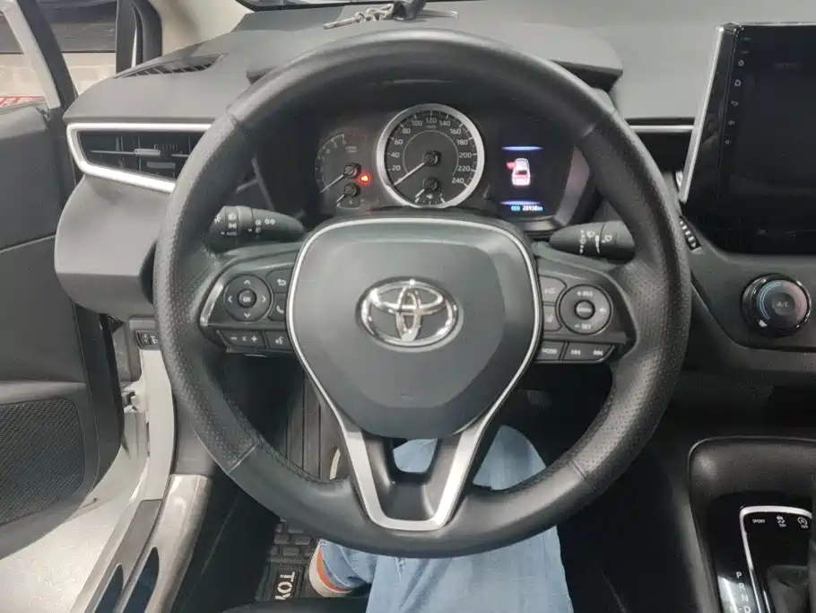 Toyota Corolla 2023 — фото 15