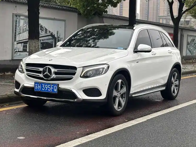 Mercedes-Benz GLC 2016 — фото 1