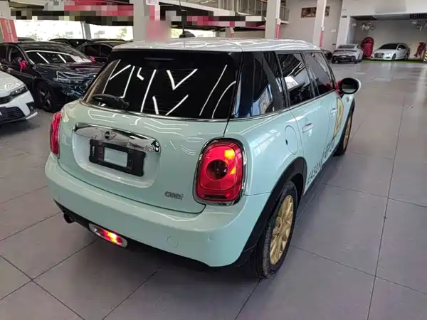 MINI 2016