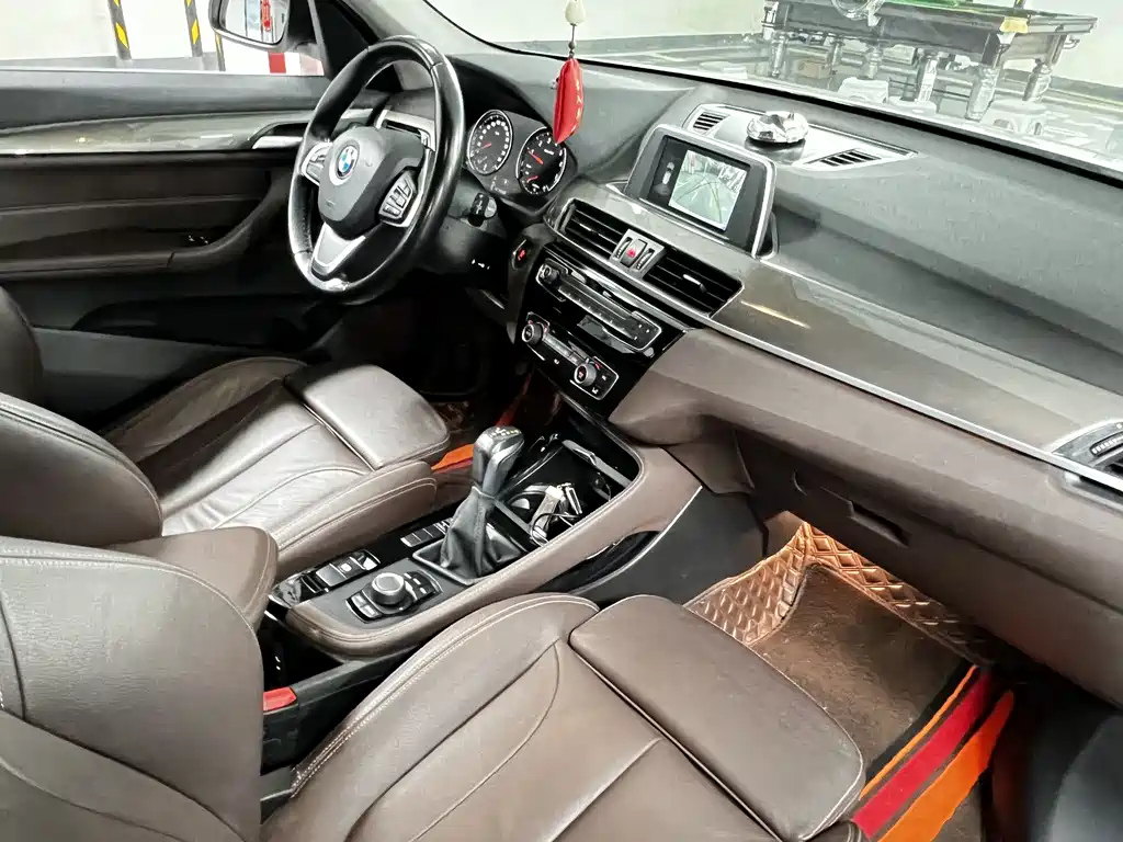 BMW X1 2018 — фото 11
