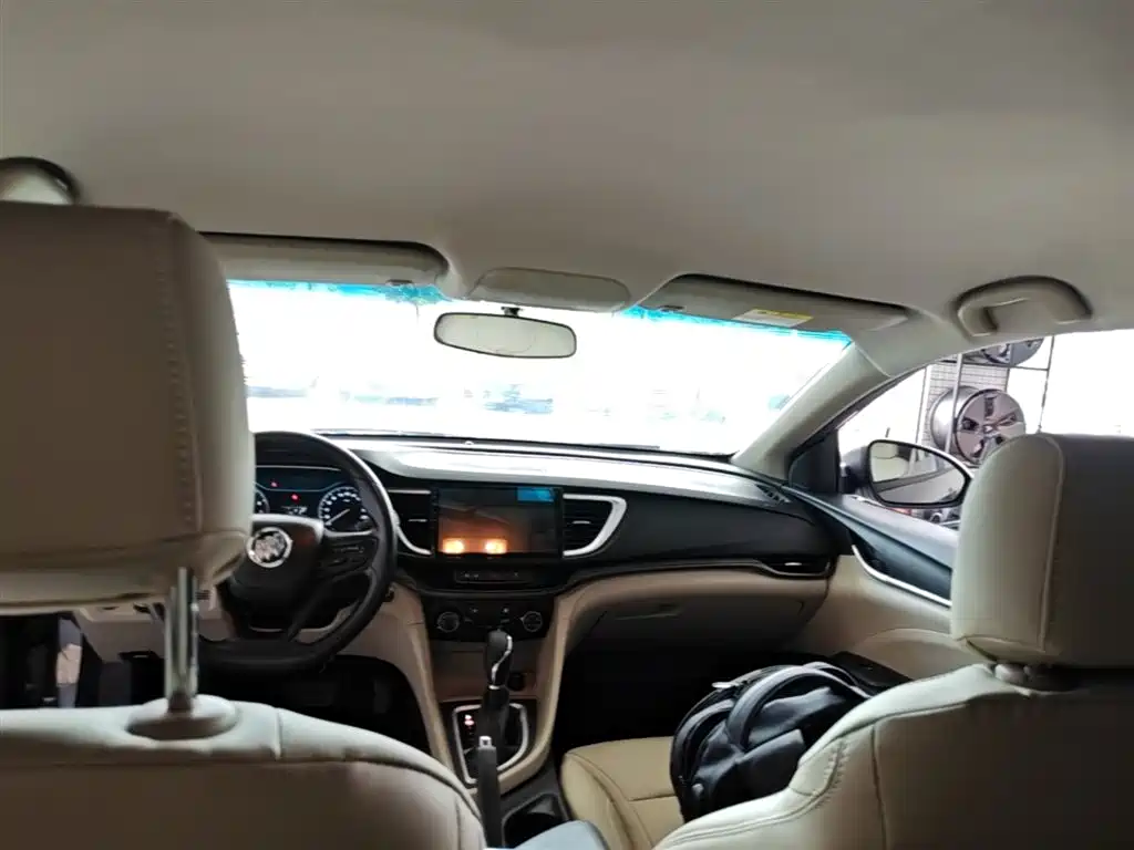 Buick Excelle 2018 — фото 18