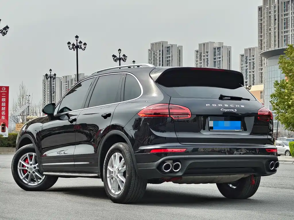 Porsche Cayenne 2018 — фото 21