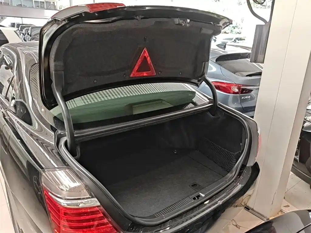 Toyota Crown 2014 — фото 19
