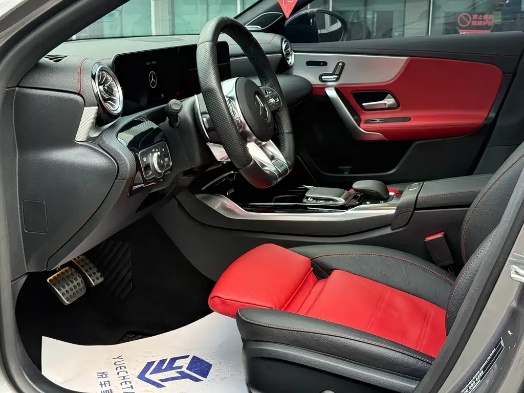 Mercedes-Benz A-Class AMG 2021 — фото 6