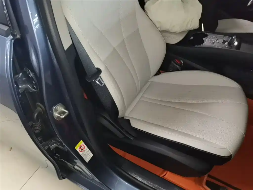 BYD Seal 05 DM-i 2025 — фото 25