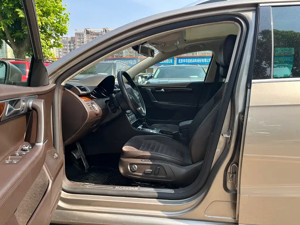 Volkswagen Magotan 2014