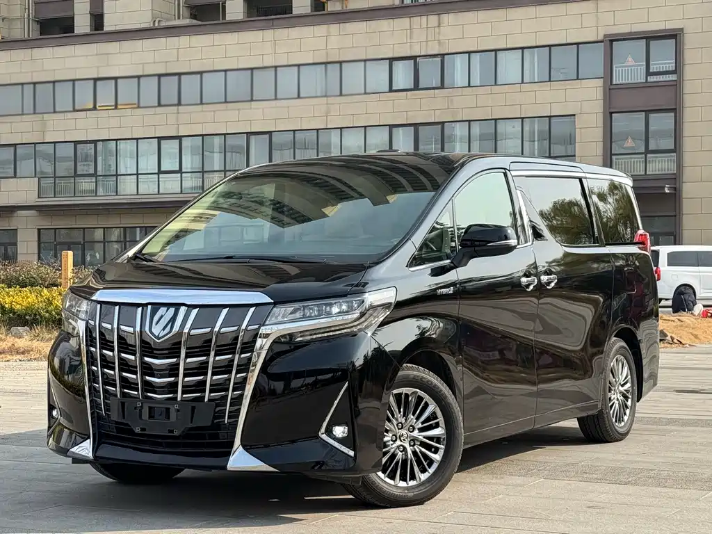 Toyota Alphard 2020 — фото 1
