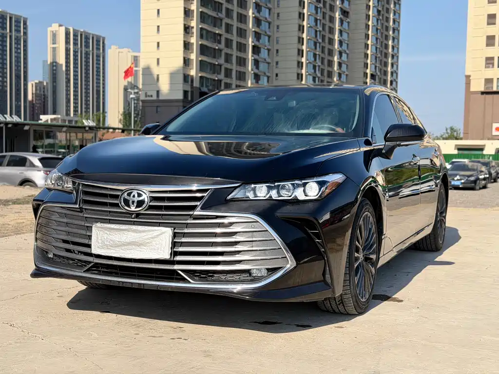 Toyota Avalon 2020 — фото 1