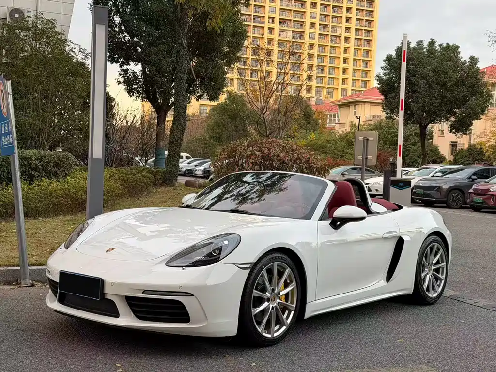 Porsche 718 2016