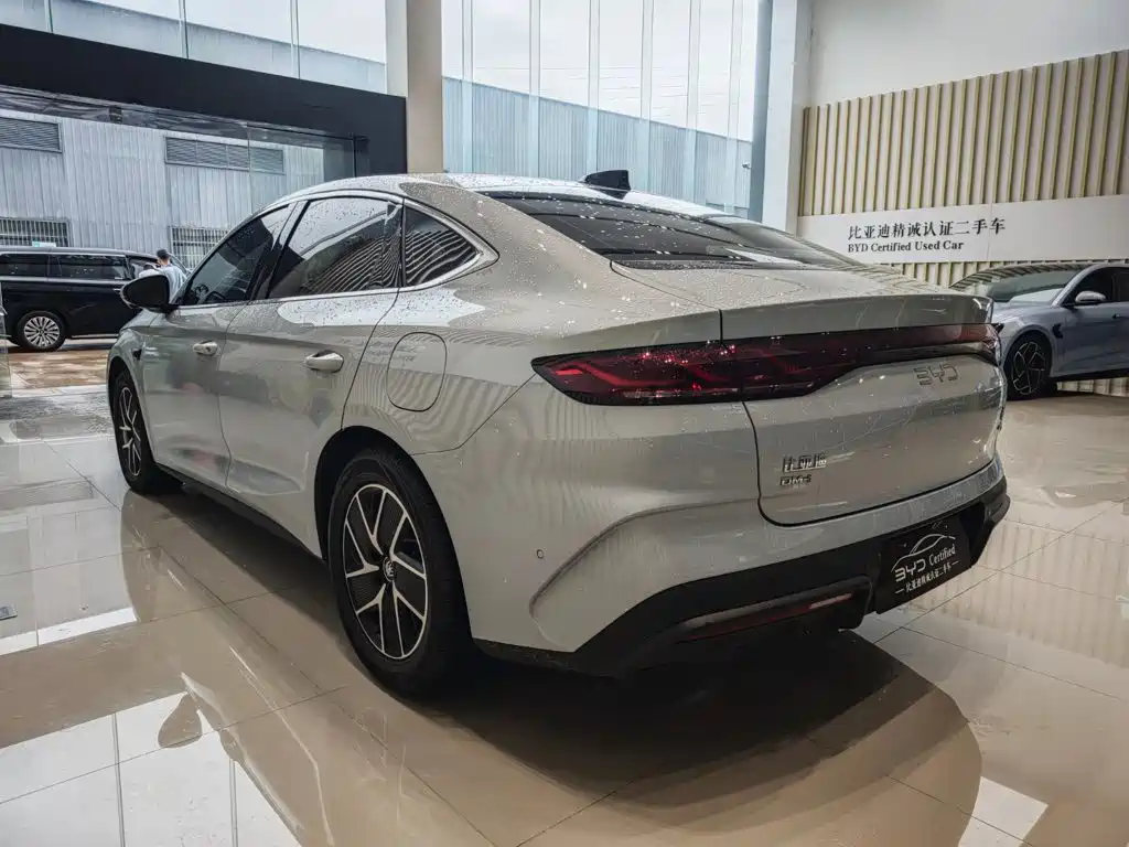 BYD Qin L 2025 — фото 13