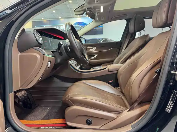 Mercedes-Benz E-Class 2021