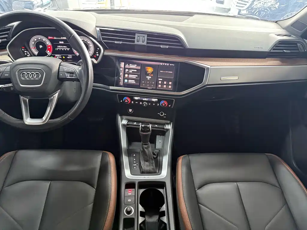 Audi Q3 2023 — фото 13