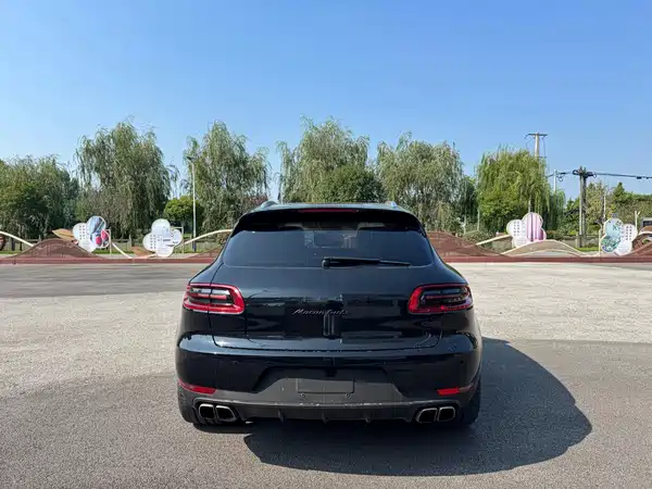 Porsche Macan 2015