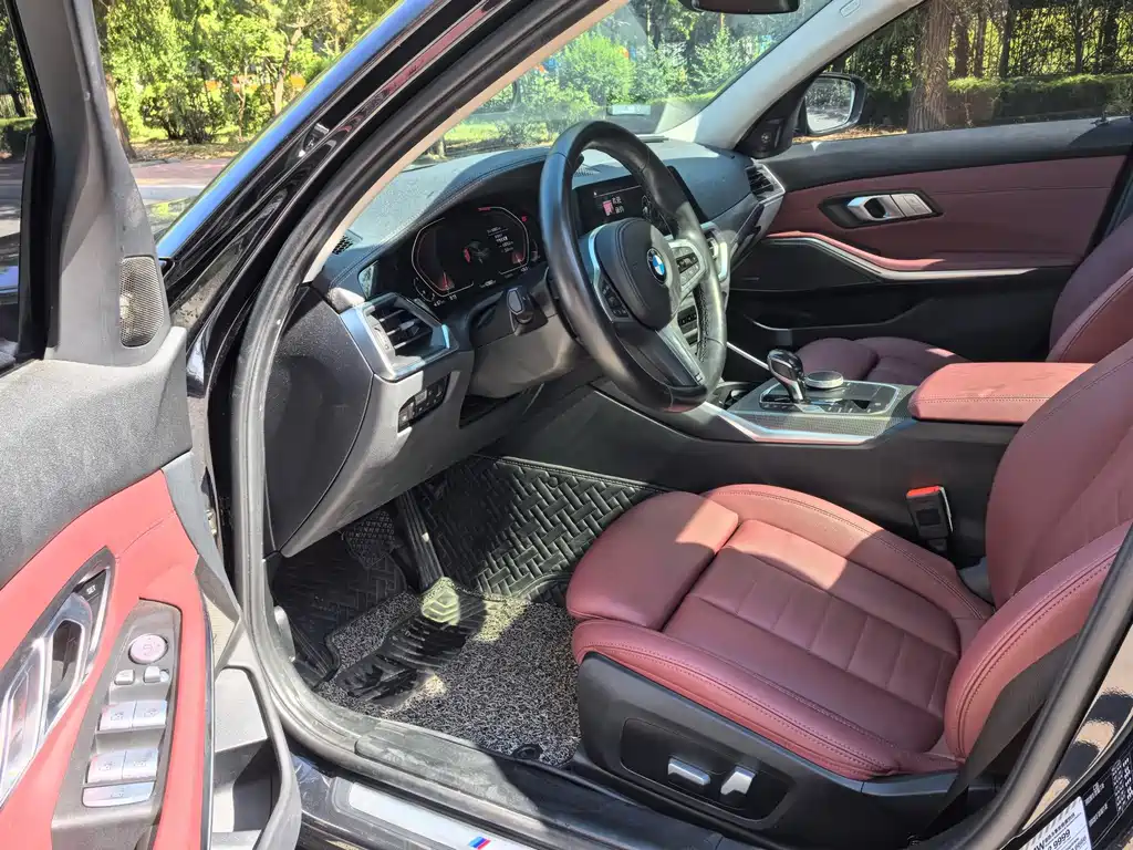 BMW 3 Series 2021