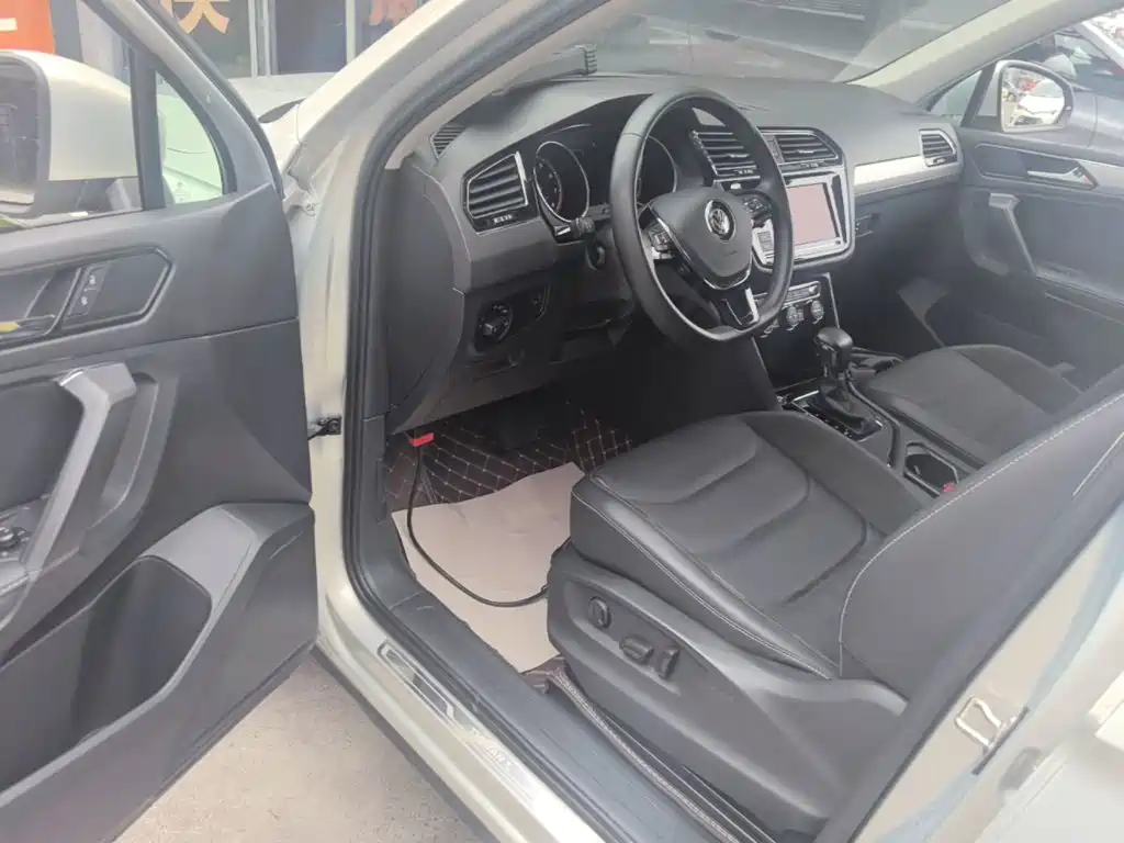 Volkswagen Tiguan L 2019 — фото 16