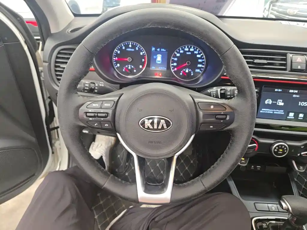 Kia KX CROSS 2019 — фото 11