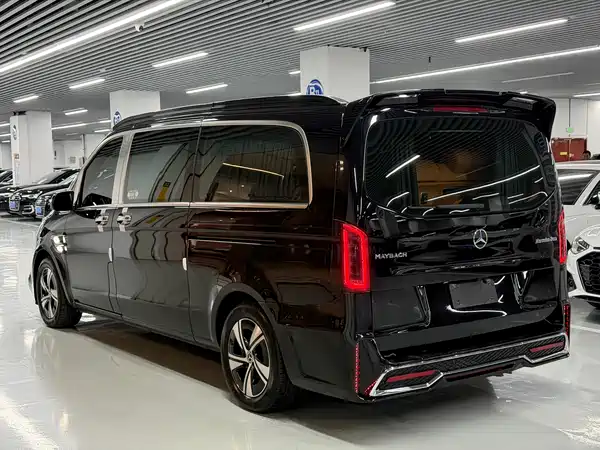 Mercedes-Benz Vito 2024