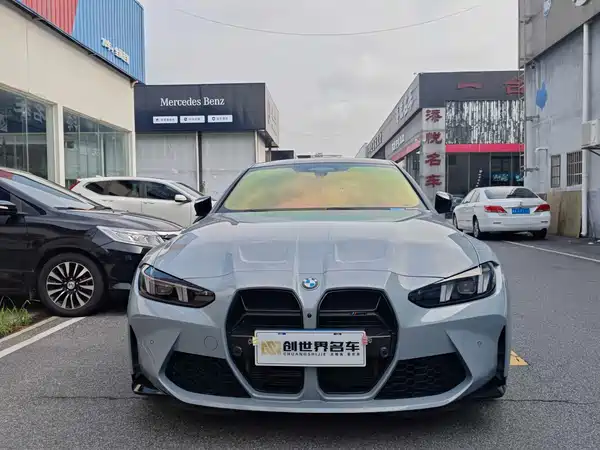 BMW M4 2025