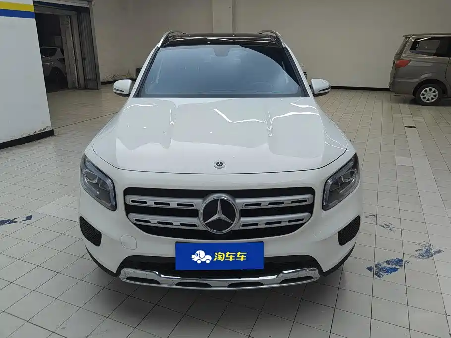 Mercedes-Benz GLB 2021