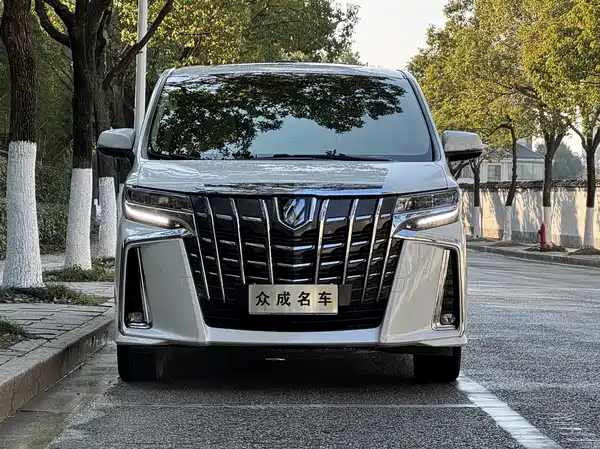 Toyota Alphard 2021