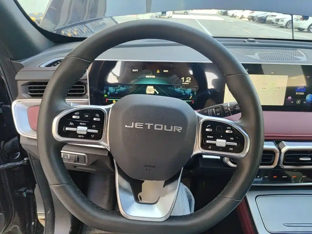 Jetour X70 PLUS 2025 — фото 11