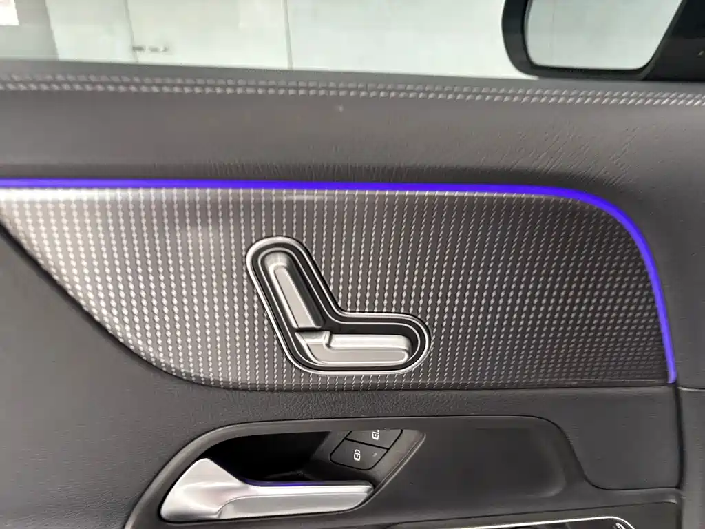 Mercedes-Benz GLA 2021 — фото 11