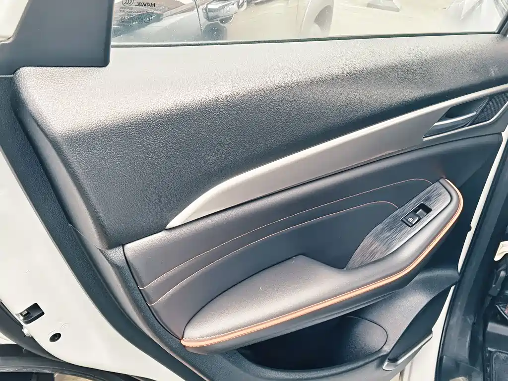 Haval F7 2021 — фото 12