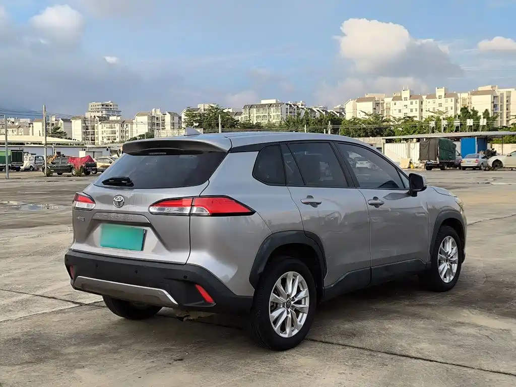 Toyota Corolla Cross 2022 — фото 13