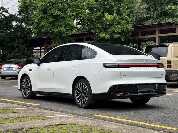 Leapmotor B01 2025