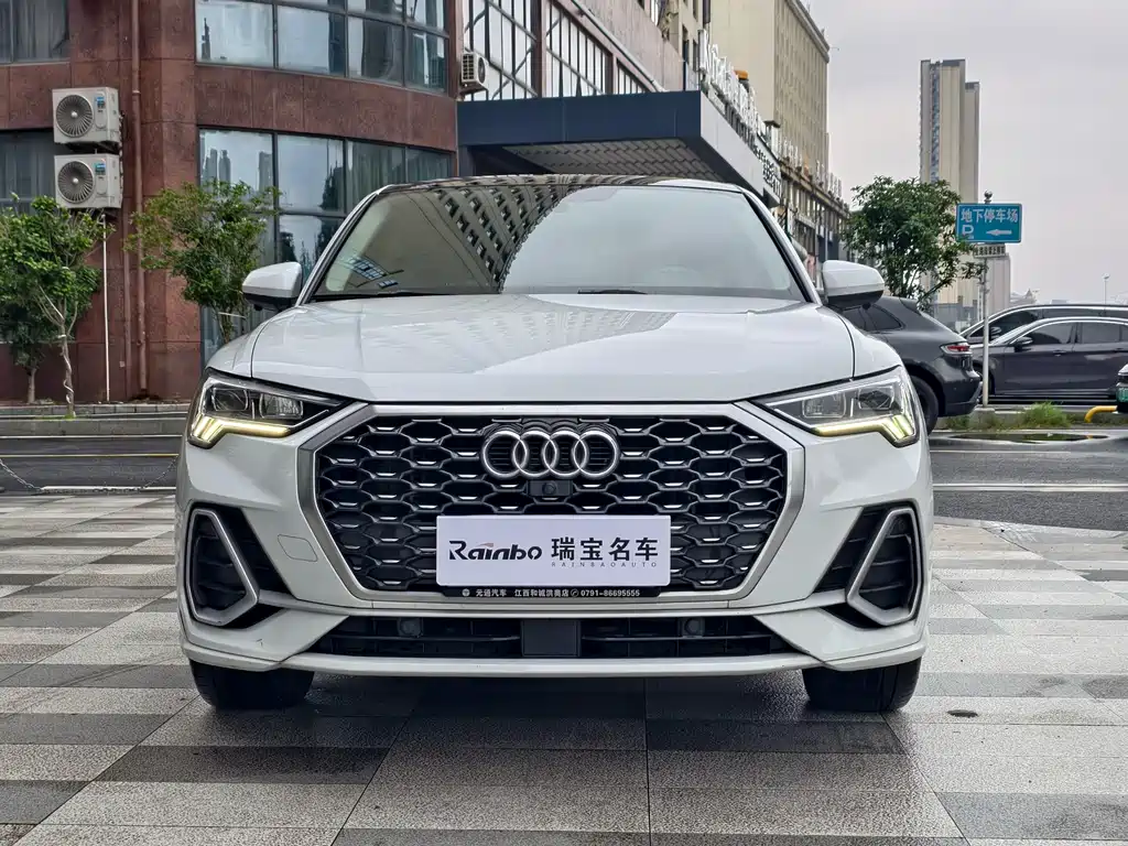 Audi Q3 2021 — фото 2