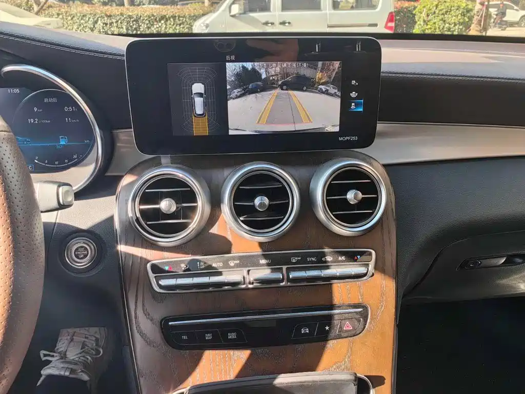 Mercedes-Benz GLC 2021 — фото 16