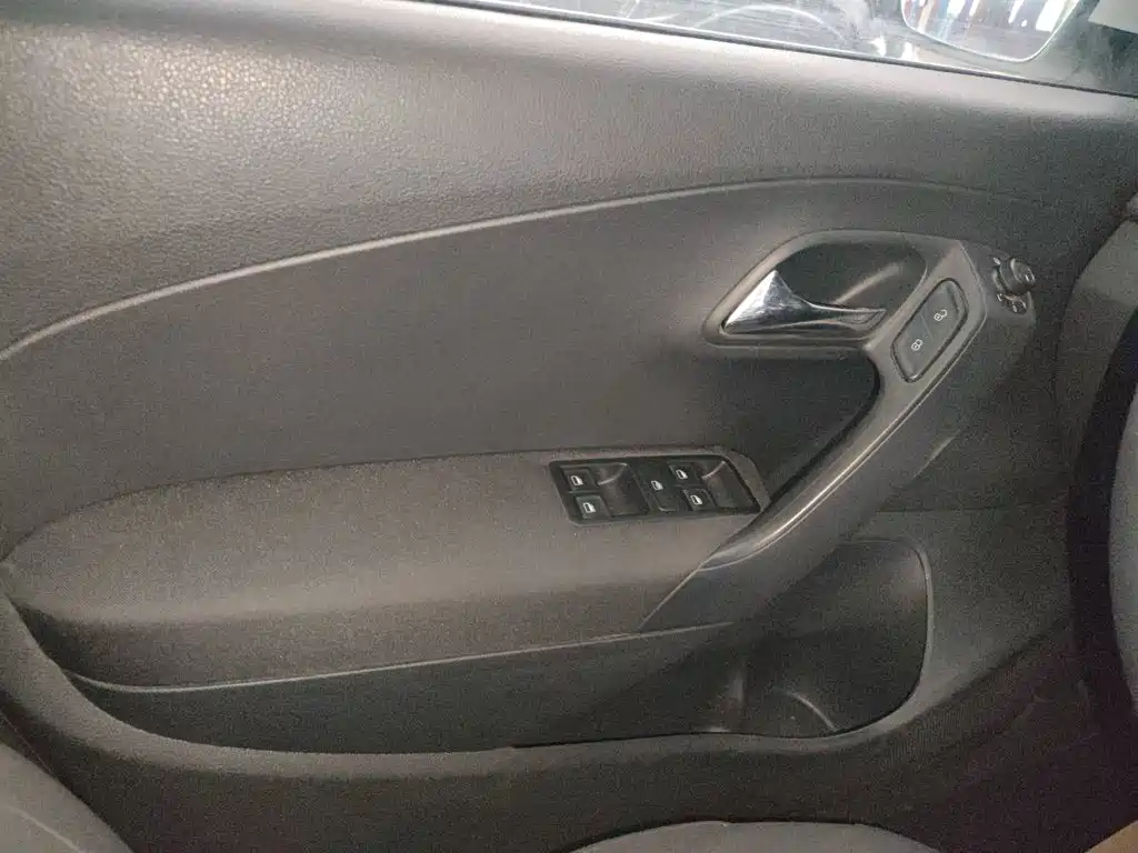 Volkswagen Polo 2016