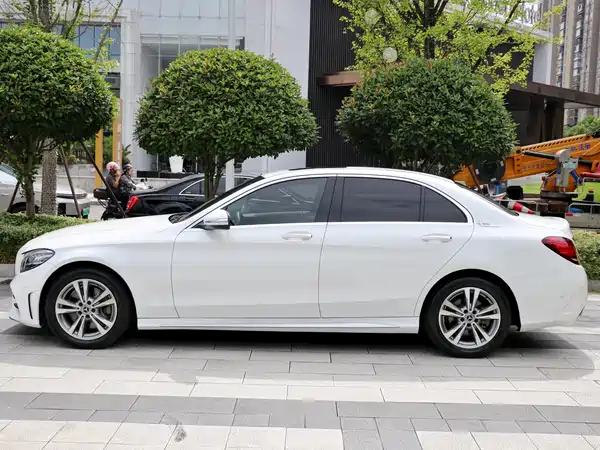 Mercedes-Benz C-Class 2019
