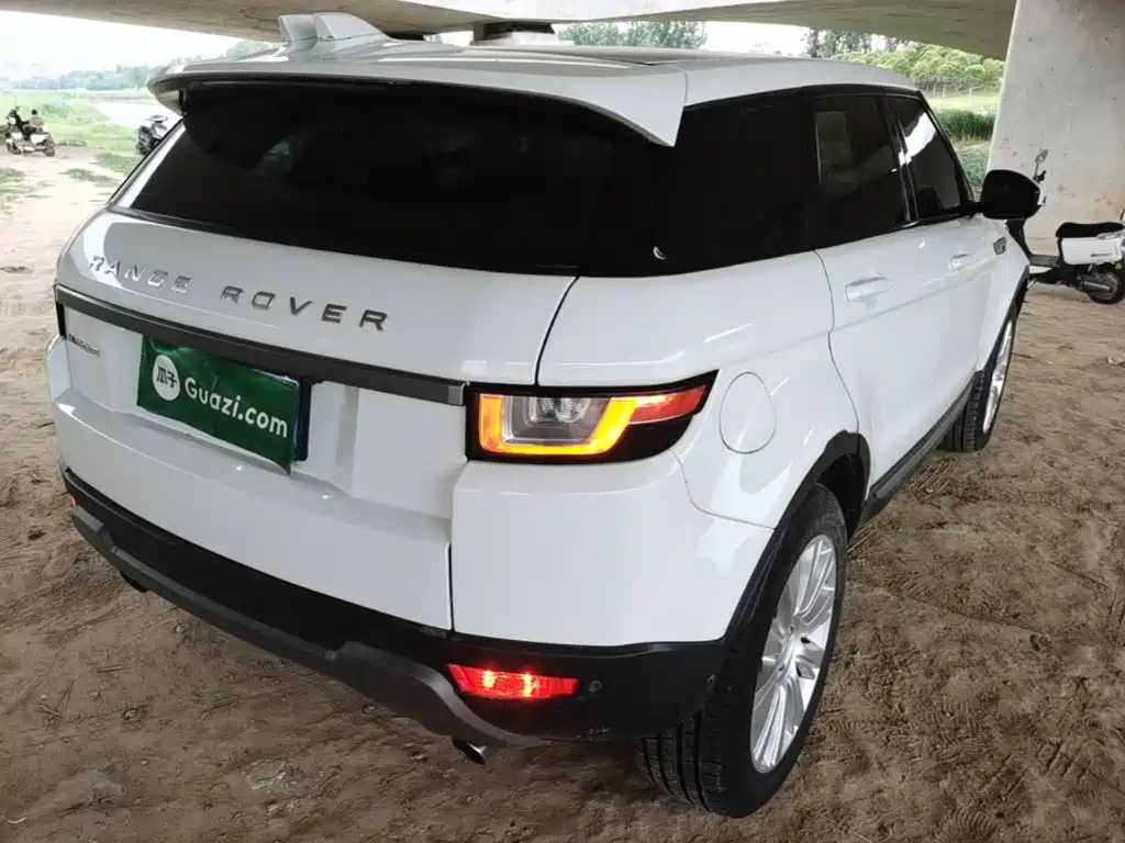 Land Rover Range Rover Evoque 2018 — фото 7