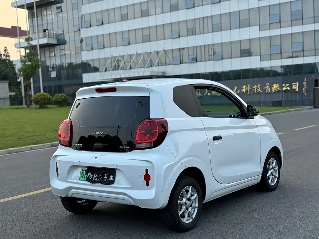Roewe Clever 2022 — фото 11