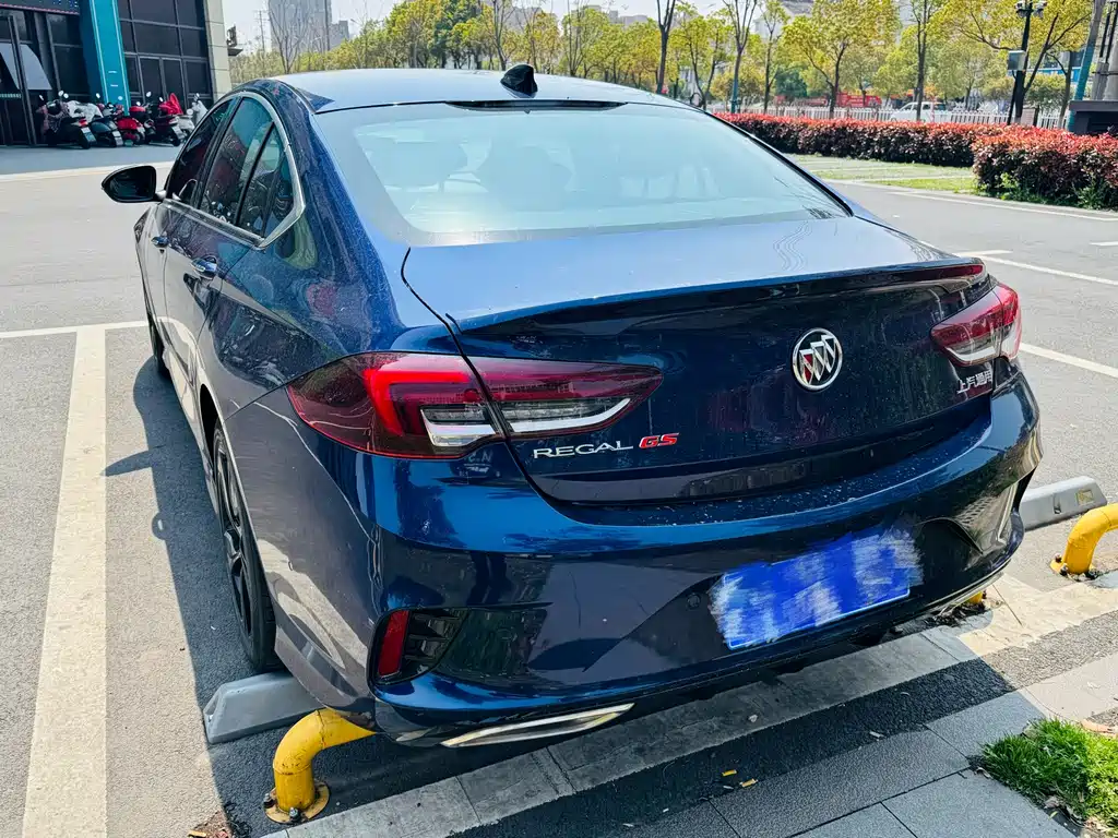 Buick Regal 2020 — фото 10