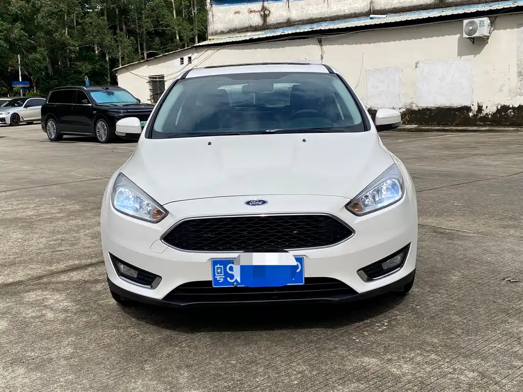 Ford Focus 2017 — фото 2
