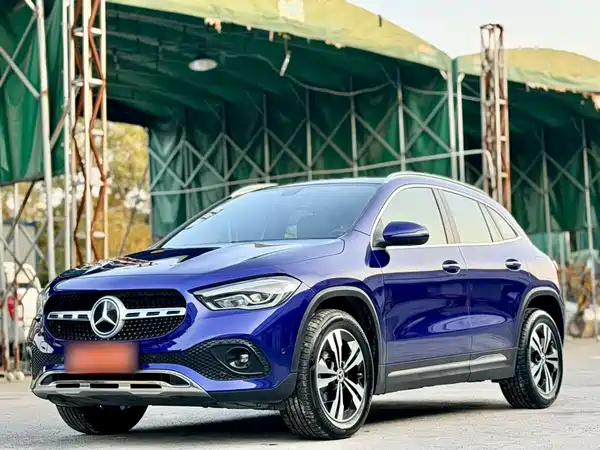 Mercedes-Benz GLA 2021