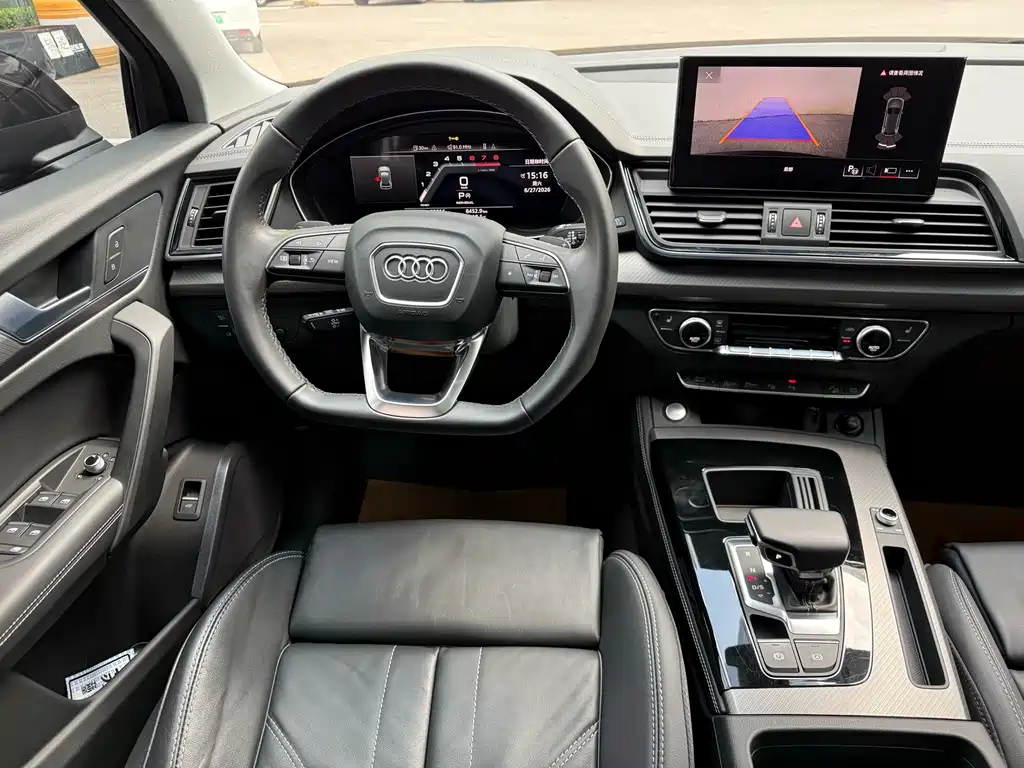 Audi Q5L 2022 — фото 10
