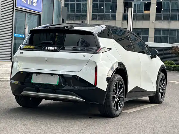 Zeekr X 2023