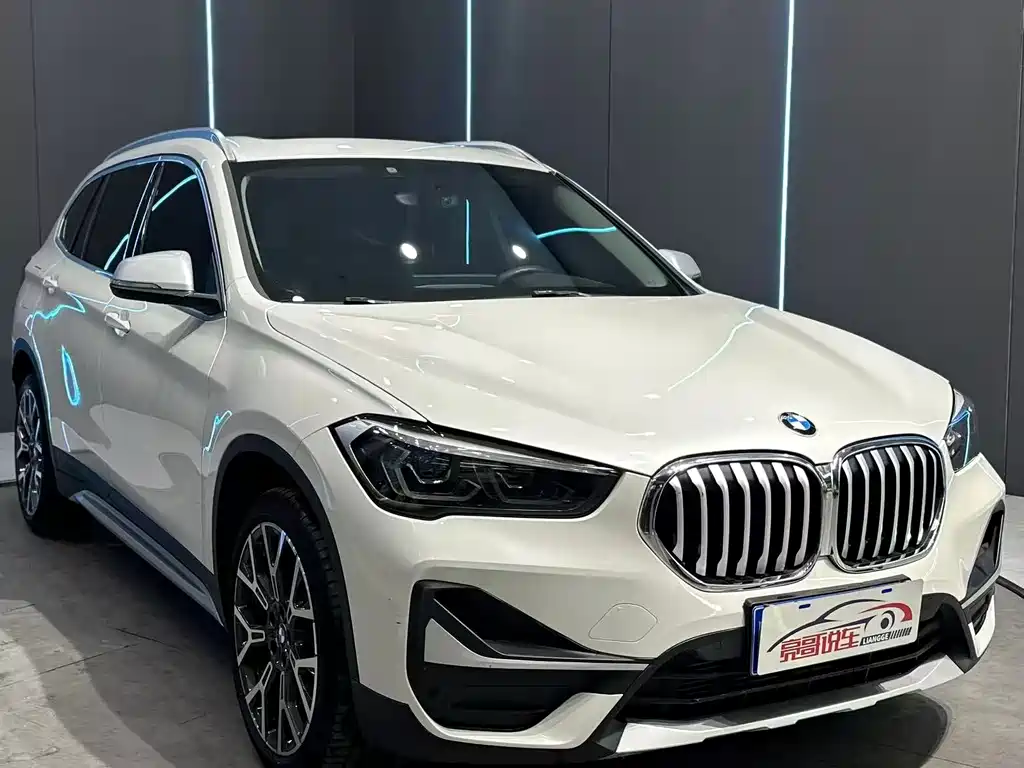 BMW X1 2021 — фото 3