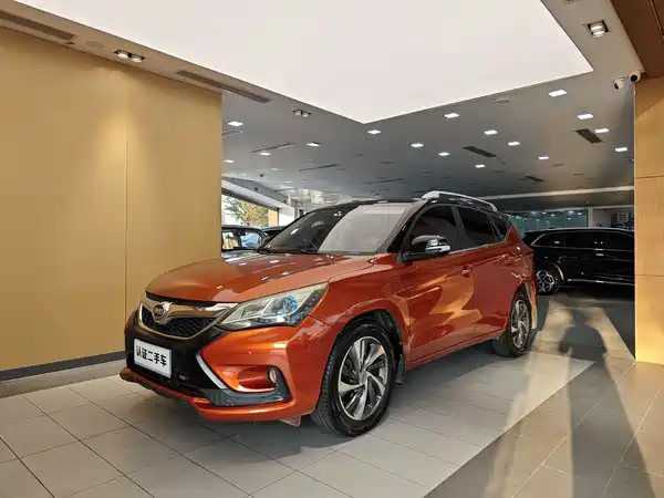 BYD Song 2015